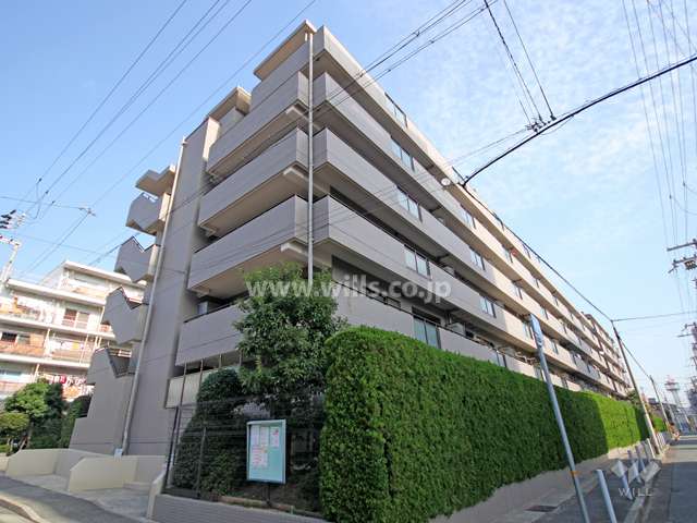 ファミール六甲道の外観(南西側から)