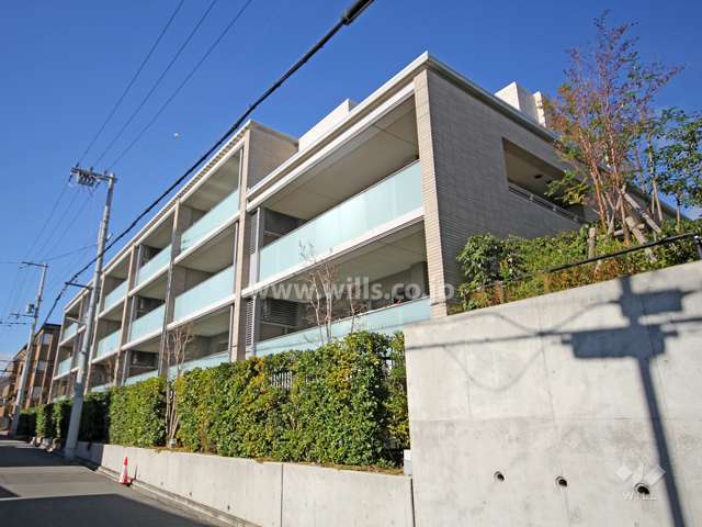 プラウド六甲赤松町の外観(南東側から)