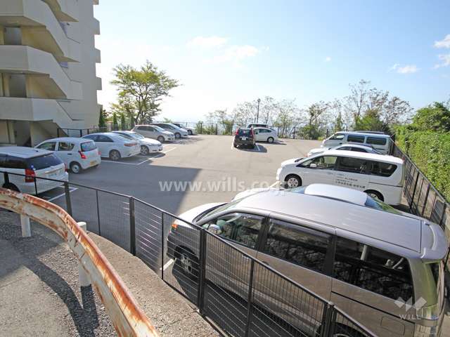 敷地内駐車場（屋外平面式）