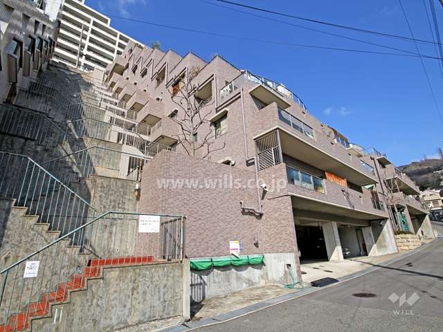プリオーレ御影山の手Ａ棟の外観(南東側から)