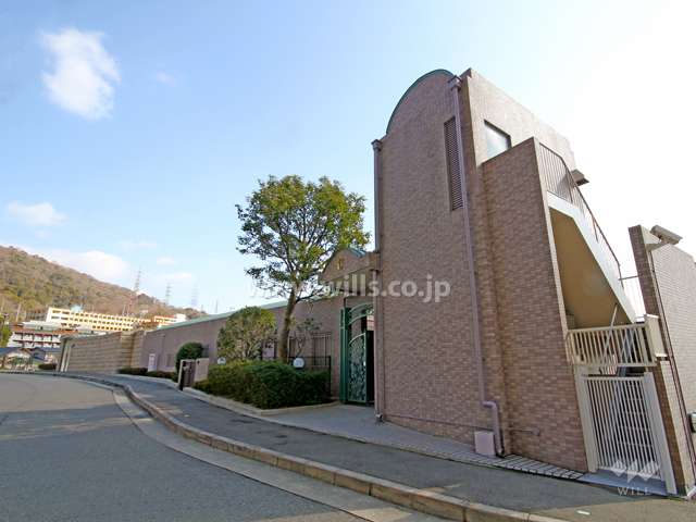 プリオーレ御影山の手C棟の外観(南西側から)