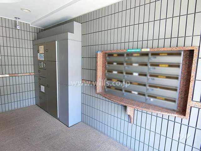 宅配ボックスと共用ポスト