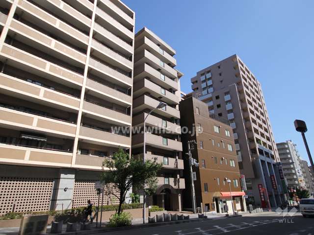 プレステージ六甲道駅前マンションの外観(北西側から)