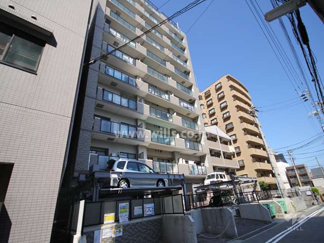 プレステージ六甲道駅前２の外観(南西側から)