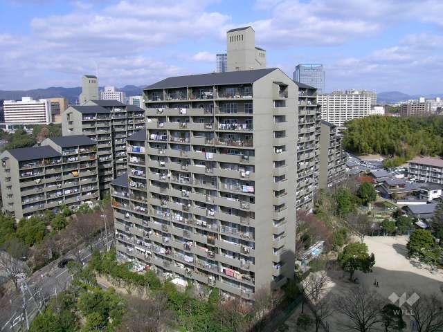 千里中央パークヒルズＦ棟の外観（南側から）