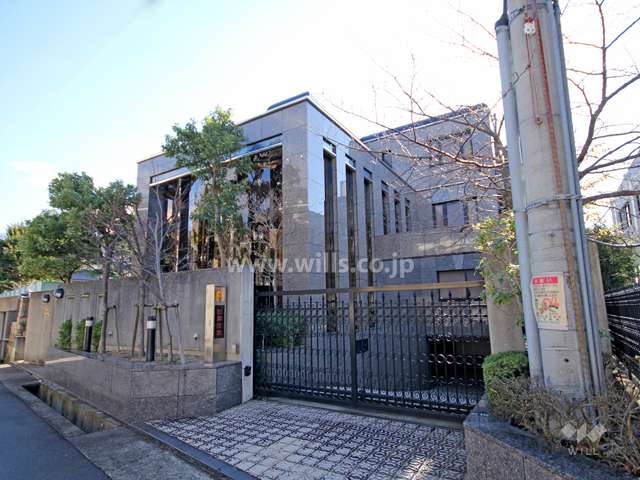 ベルサンク六甲の外観(北西側から)