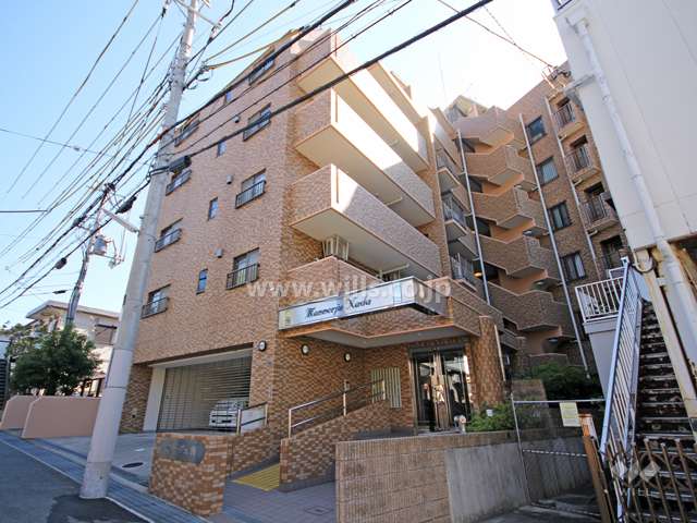 マナージュ灘の外観(北西側から)