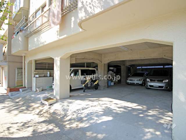 敷地内駐車場（屋内平面式）