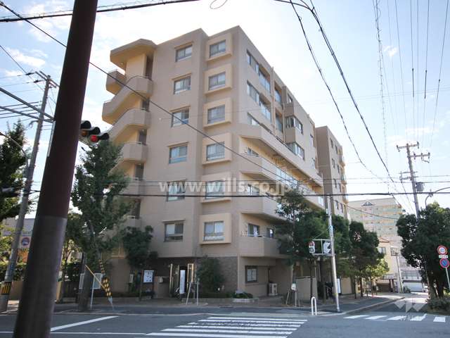 メゾン神戸六甲の外観(北西側から)