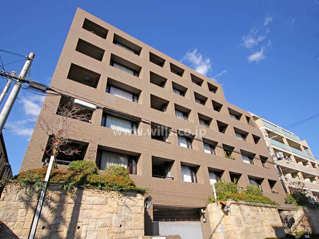 モンセーヌ六甲・甲麗館の外観(南西側から)