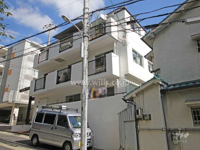 ユニーブル六甲の外観(南西側から)