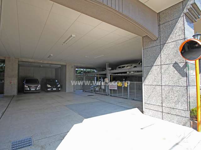 敷地内駐車場（屋内平面式、屋内機械式）