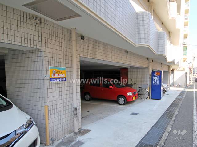敷地内駐車場（屋内平面式）