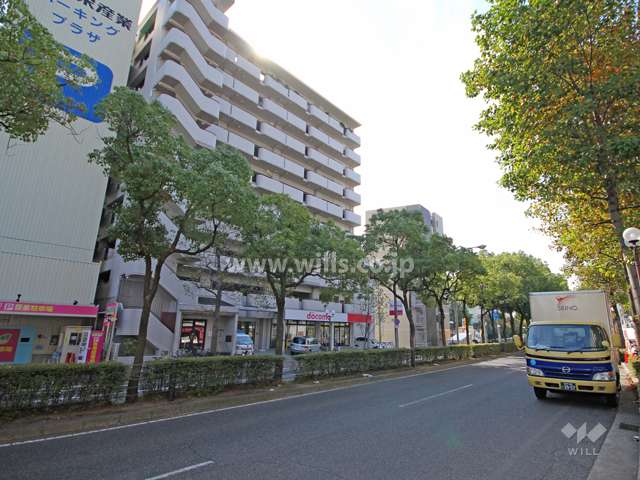 敷地北側の前面道路（山手幹線）