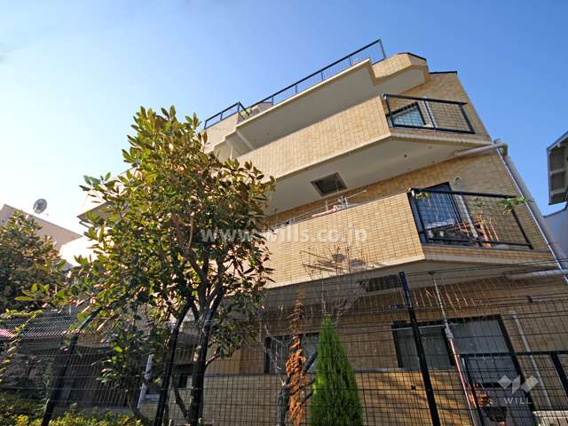 ライオンズマンション赤坂通の外観(北東側から)