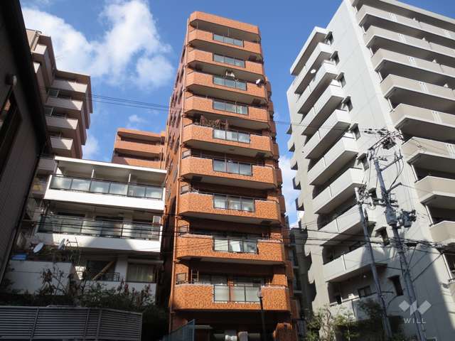ライオンズマンション六甲口の外観（南側から）