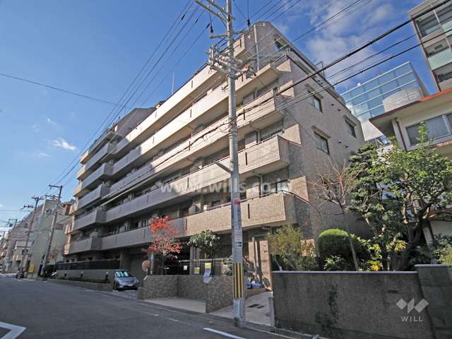 ライオンズマンション六甲友田町の外観(南東側から)