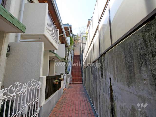 エントランス(各戸が独立しています)