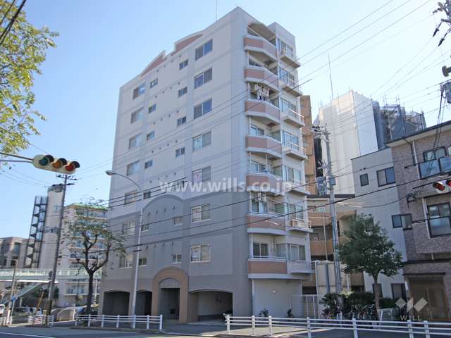 ロータリー西灘の外観(北西側から)