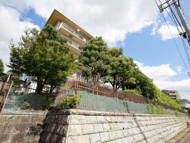 ボヌール豊中の外観（南西側から）