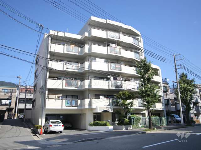ローレル六甲の外観(南西側より)