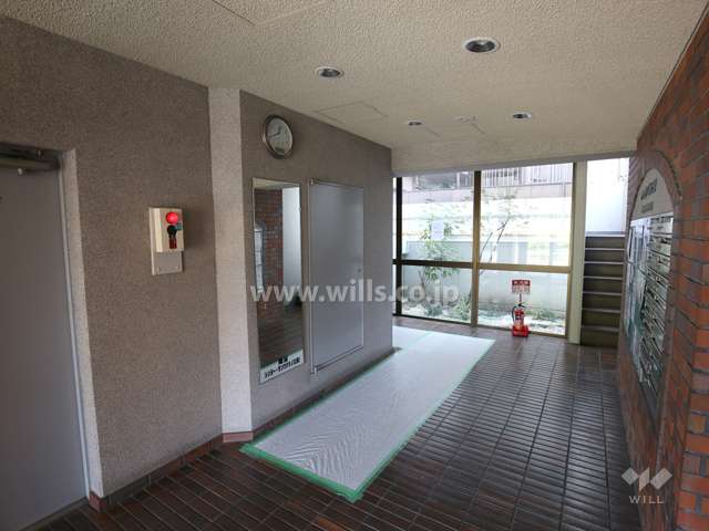 エントランスホール