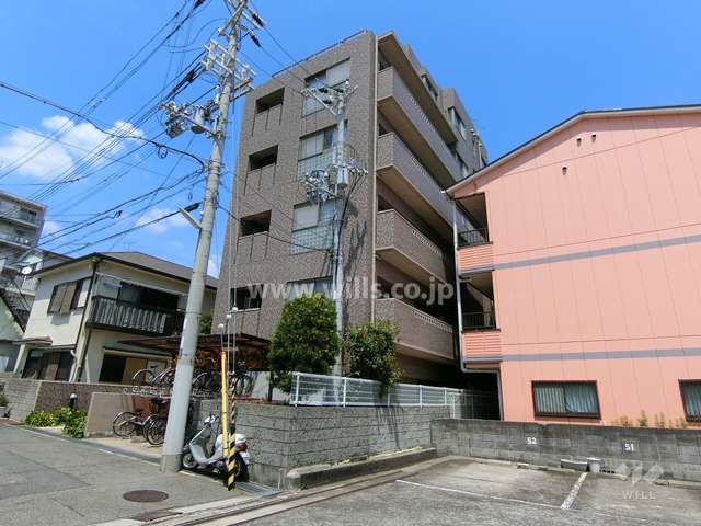 ワコーレセトル六甲の外観（南西側から）