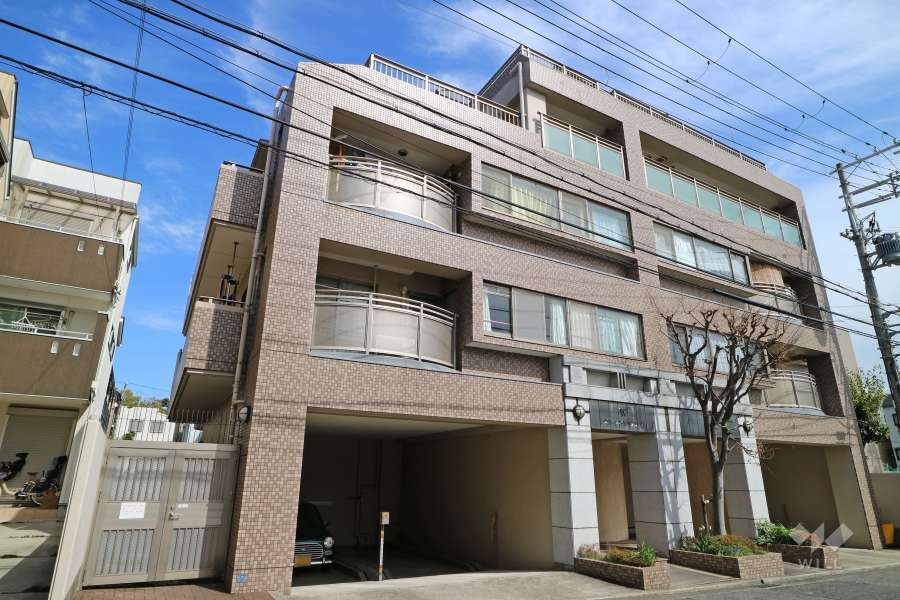 ワコーレ石屋川フラッツの外観(北西側から)
