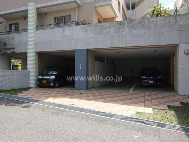 敷地内駐車場（屋内平面式）