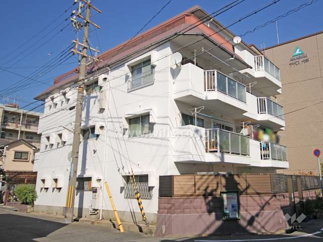烏帽子ハイツの外観(南西側から)