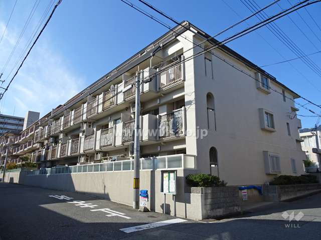 甲南オークス高羽の外観（南東側から）