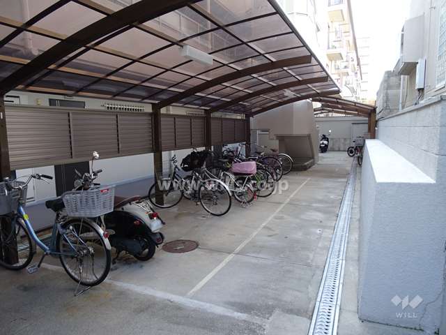 駐輪場、バイク置場