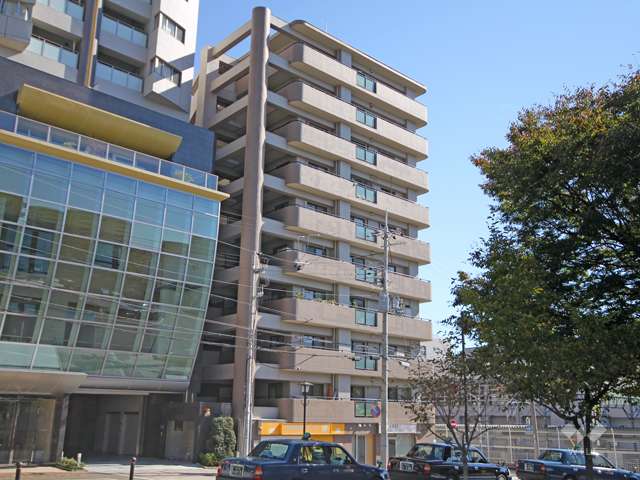 甲南グランヴェルジュ灘の外観(北東側から)