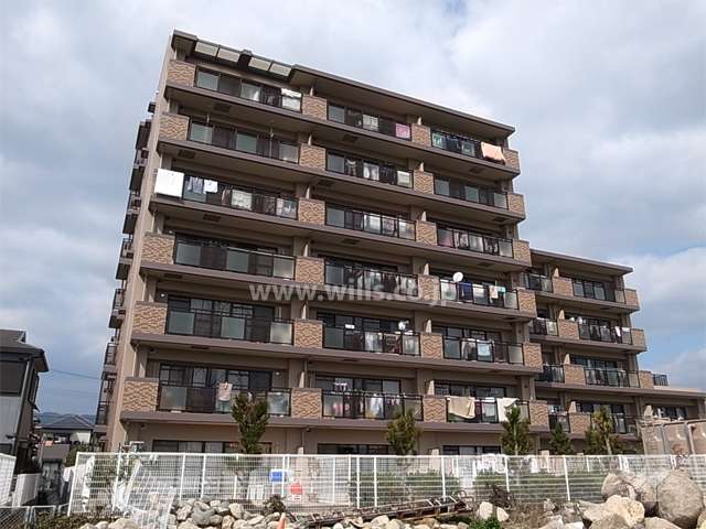 宝塚アクシードの外観（南側から）