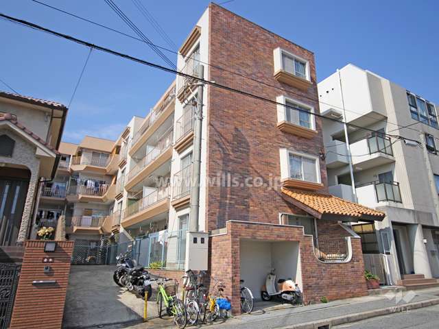 阪急六甲ハイツの外観(南西側から)