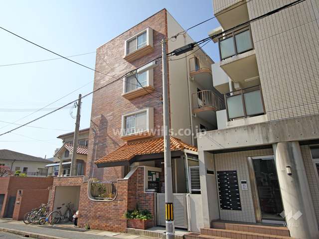 阪急六甲ハイツの外観(南東側から)