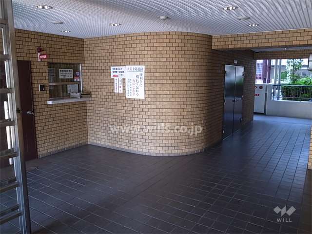 エントランスホール