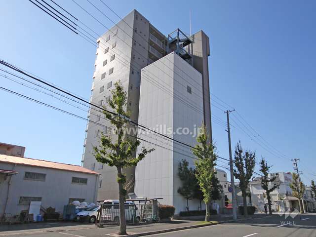 大石川サニーハイツの外観(北東側から)