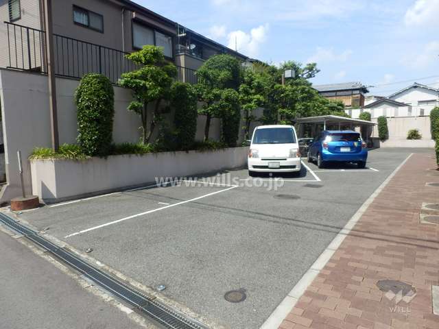 敷地内駐車場（屋外平面式）
