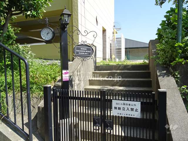 敷地出入り口