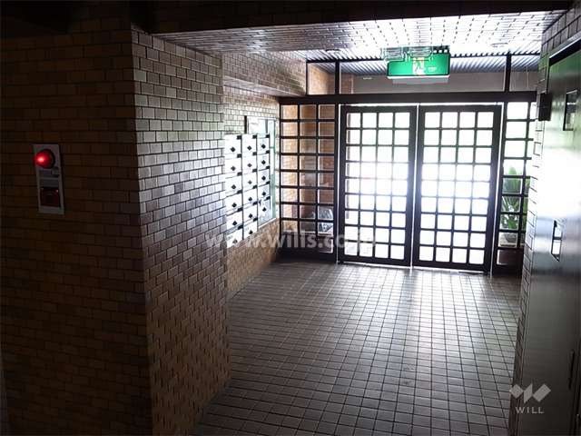 エントランスホール
