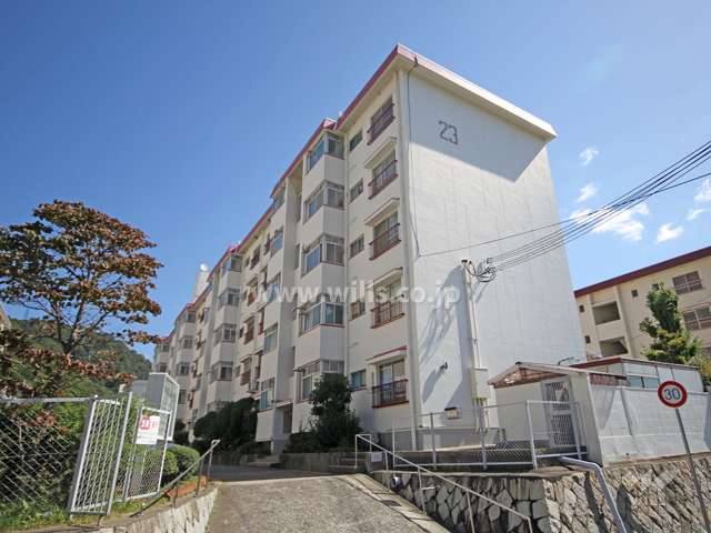 鶴甲コーポ23号館の外観(北西側から)