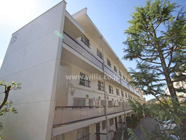 鶴甲コーポ25号館の外観(北東側から)