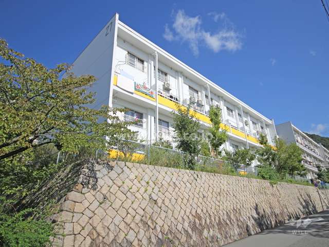 鶴甲コーポ27号館の外観(南西側から)