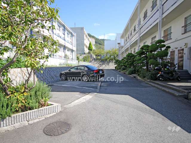 敷地内駐車場（屋外平面式）