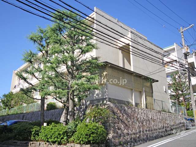 鶴甲コーポ29号館の外観(南東側から)