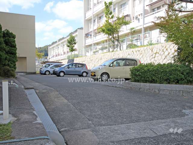 敷地内駐車場（屋外平面式）