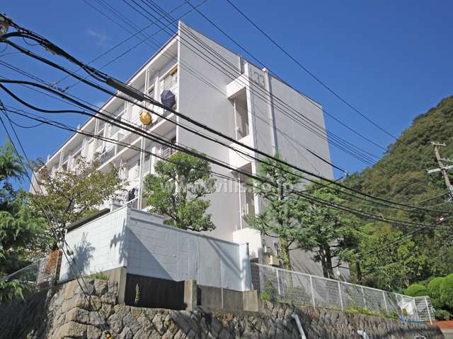 鶴甲コーポ33号館の外観(南東側から)