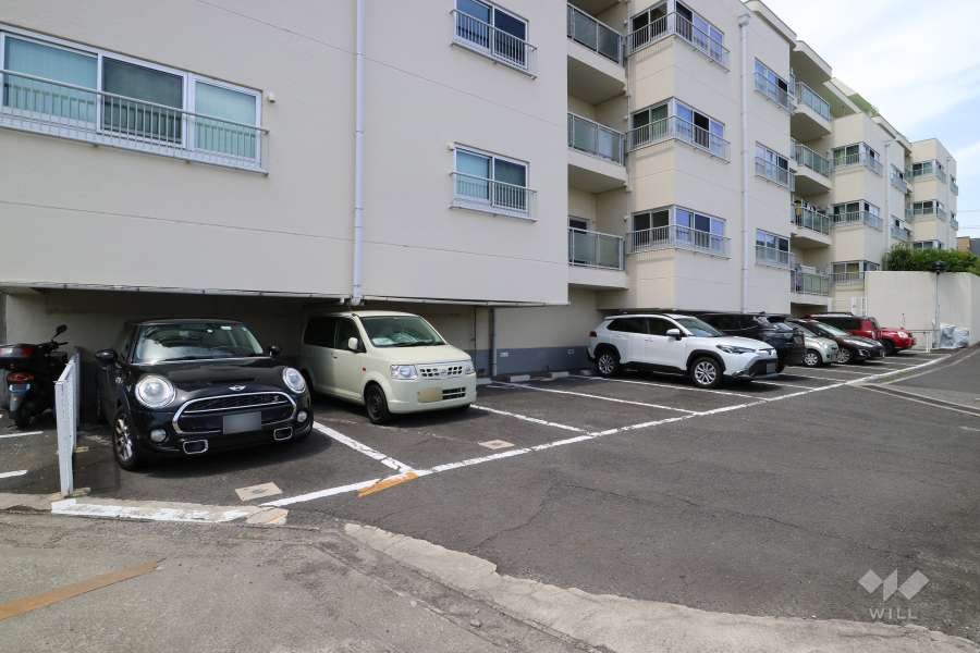 敷地内駐車場（屋外平面式）