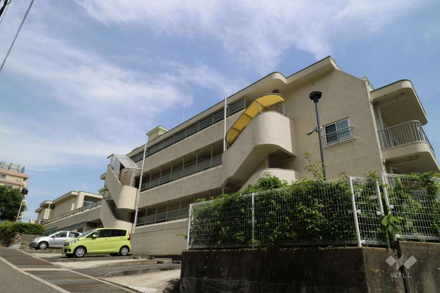 東急ドエル摩耶の外観（北西側から）